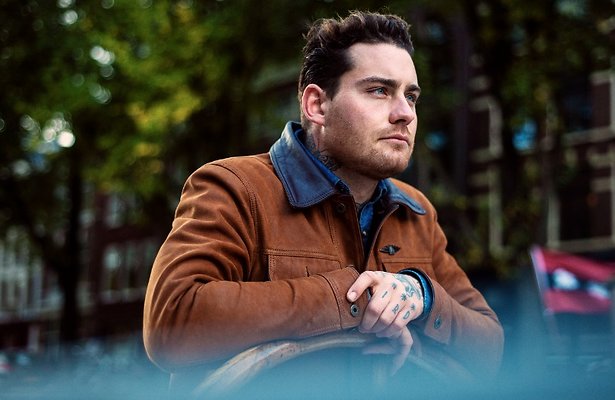 Lief! Douwe Bob vader geworden van een dochter